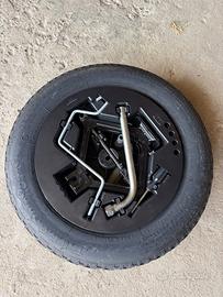 Ruotino auto 135/80R14 con accessori