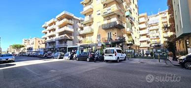 3 LOCALI A NAPOLI