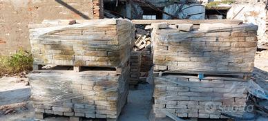 mattoni vecchi fatti a mano