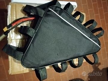 Batteria triangolare  48 Volts - 22 Ah