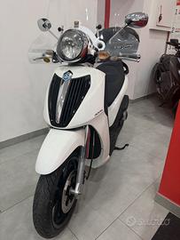 Piaggio Carnaby 300 - 2011