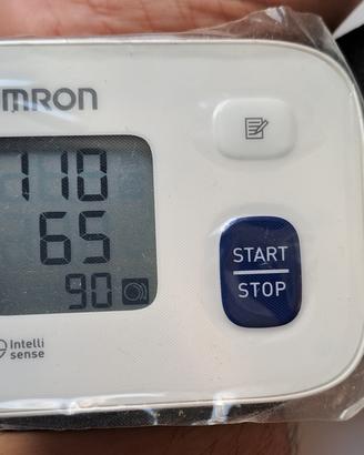 Omron RS1 misuratore pressione da polso