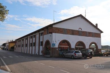 Capannone/negozio a cavallino jesolo