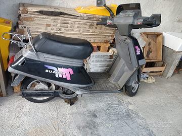 Scooter Suzuki cilindrata 49 cc vintage