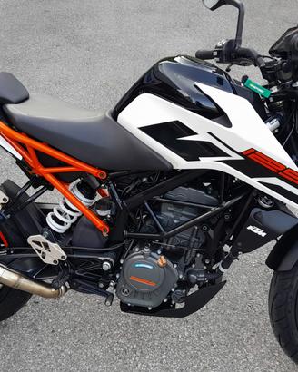 KTM Duke 125