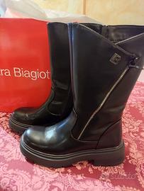 anfibi laura biagiotti