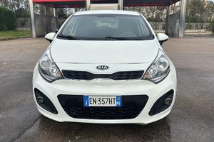 KIA RIO 2013