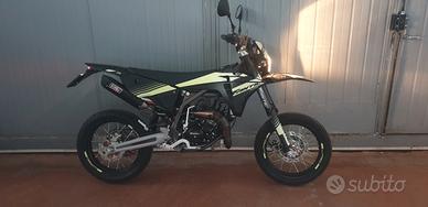 Fantic Motard 50 - 2024