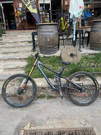 Bici DH Norco Aurum