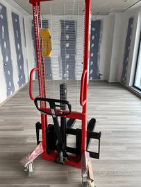 Elevatore manuale 890 euro