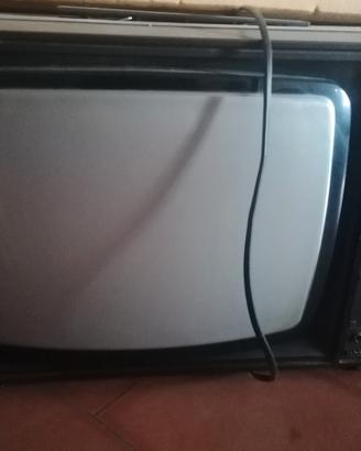Televisore a colori White Westinghouse vintage 