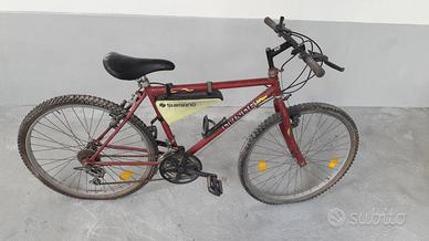 Bicicletta Mountain Bike 26"