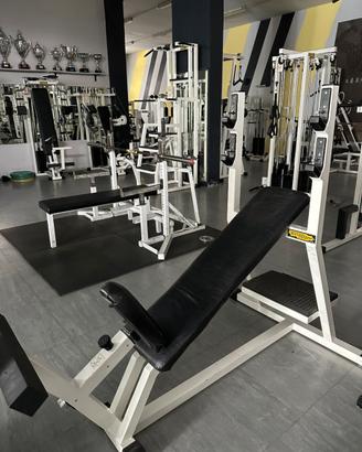 Panca inclinata Technogym
