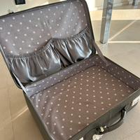 Valigetta in pelle completamente restaurata