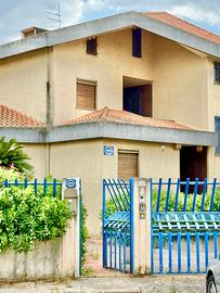 Villa unifamiliare mq 600 con giardino mq 533