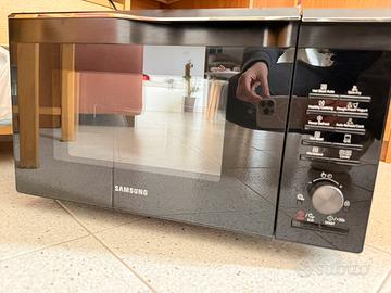 Microonde Samsung 28L HotBlast – da riparare