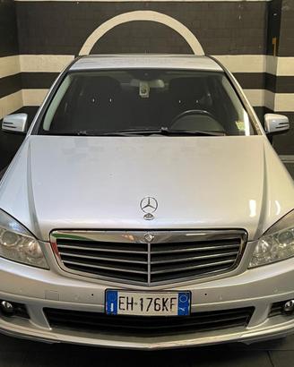 Mercedes-benz C 200 180 BlueEFFICIENCY Avantgarde