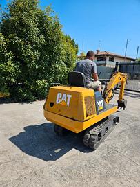E246- Escavatore Caterpillar
