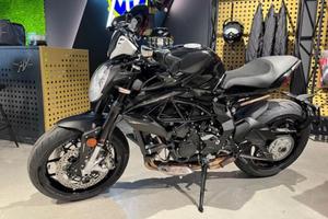 MV Agusta Dragster 800 MV Agusta R