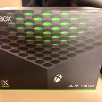 Xbox Series X con cuffie originali