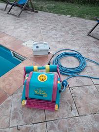 Robot per pulizia piscina