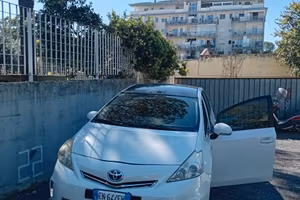 TOYOTA PRIUS PLUS