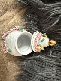 Elegante portaoggetti vintage in porcellana fiori