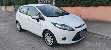 Ford Fiesta 5p GPL