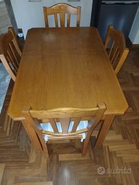 Tavolo da cucina più seggiole