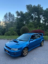 Subaru impreza gc8