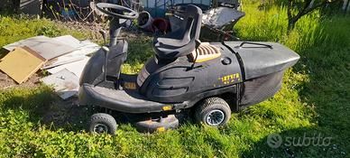 trattorino taglia erba 