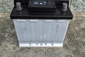 BATTERIA AUTO  VARTA