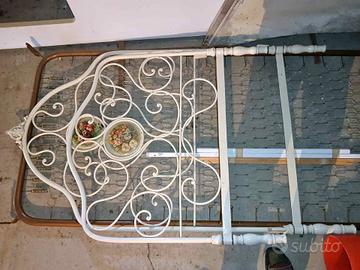 LETTO ANTICO IN FERRO