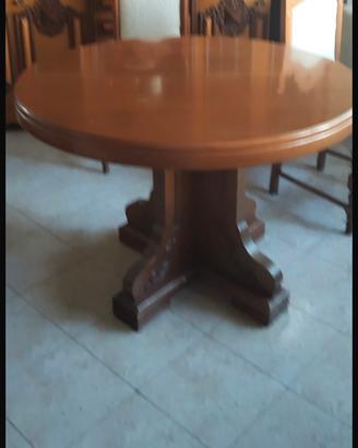 Tavolo allungabile e 6 sedie