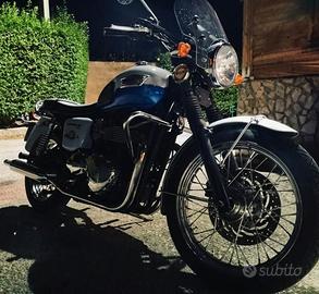 Triumph Bonneville T100