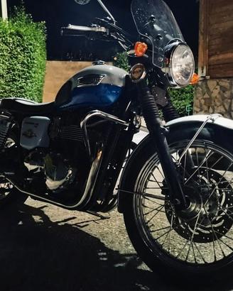 Triumph Bonneville T100