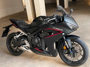 Honda CBR650R