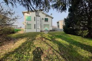 PORZIONE DI TRIFAMILIARE A TEOLO