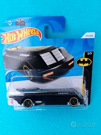 Hot Wheels Batmobile Batman