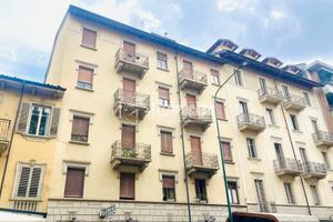 LUMINOSO CINQUE LOCALI VICINO ALLA STAZIONE METROP