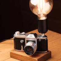 Lampada da tavolo artigianale macchina fotografica
