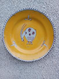 Piatto in terracotta maiolicata C.A.S. Vietri