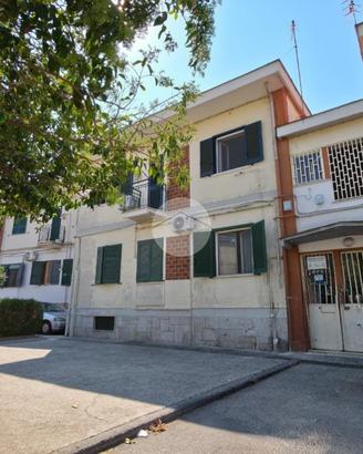 3 LOCALI A FRATTAMAGGIORE