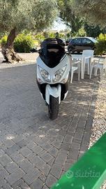 Yamaha tmax