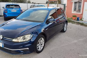 Volkswagen Golf WOLKSVAGEN BMT BENZINA /METANO