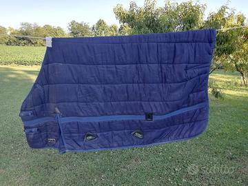 Sotto coperta invernale per cavallo