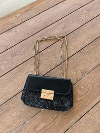 Borsa a tracolla con catena