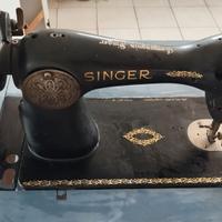 ANTICA MACCHINA DA CUCIRE SINGER A SCOMPARSA