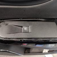 Comando vetri ant dx RENAULT CAPTUR del 2017