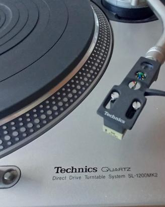 Giradischi Technics Quartz SL 1200 mk2
